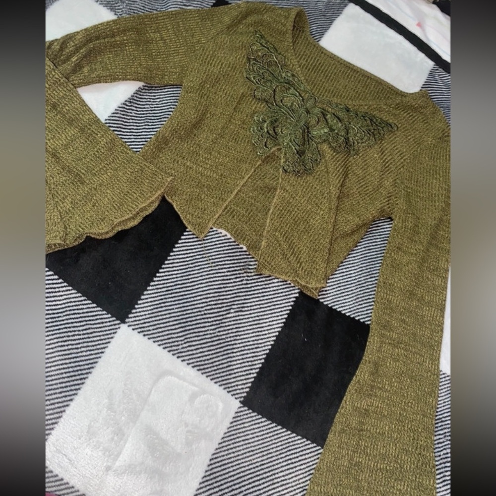 Vintage green cut butterfly long sleeve
